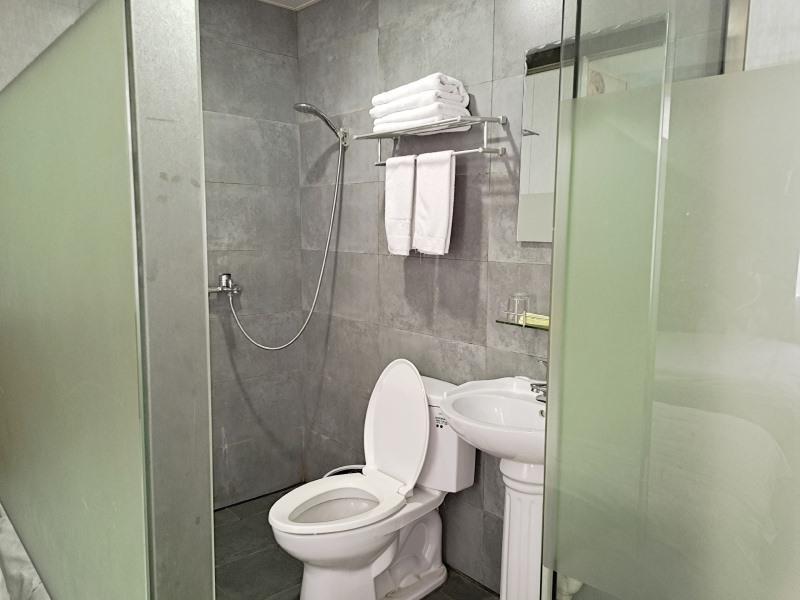 Hotel Shells Minhang District Pujiang Town Zhuyuan Road